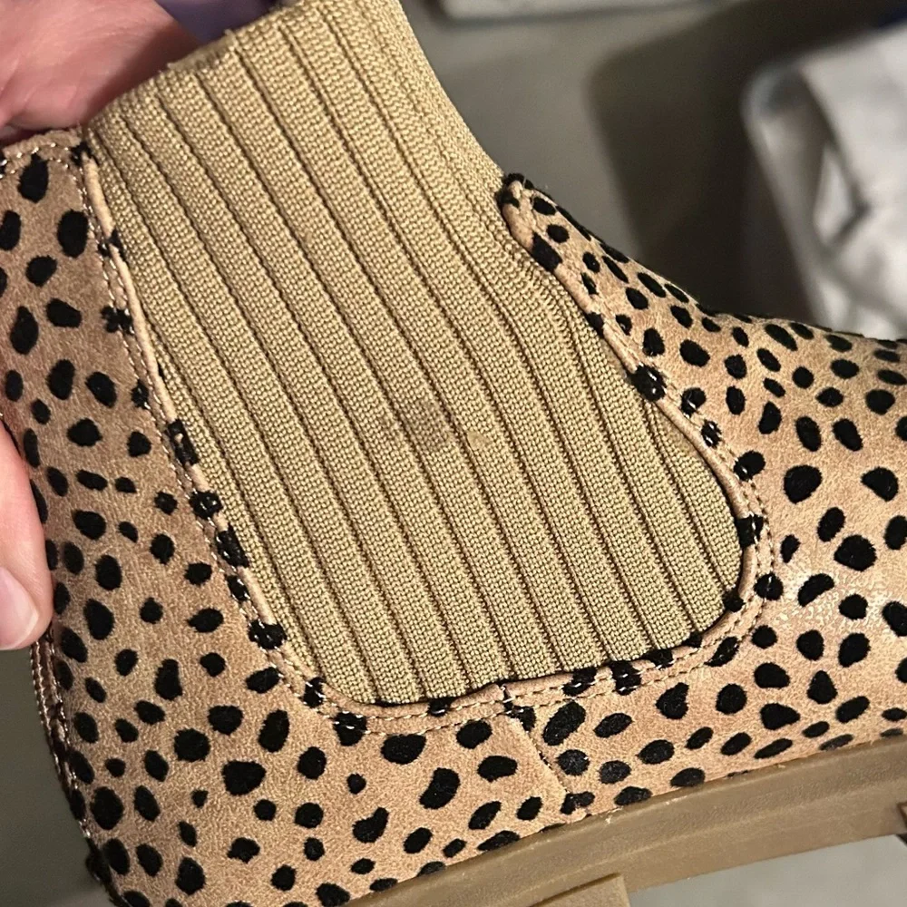 Girls Blowfish Malibu Leopard Chelsea Boots Size 5 New‎